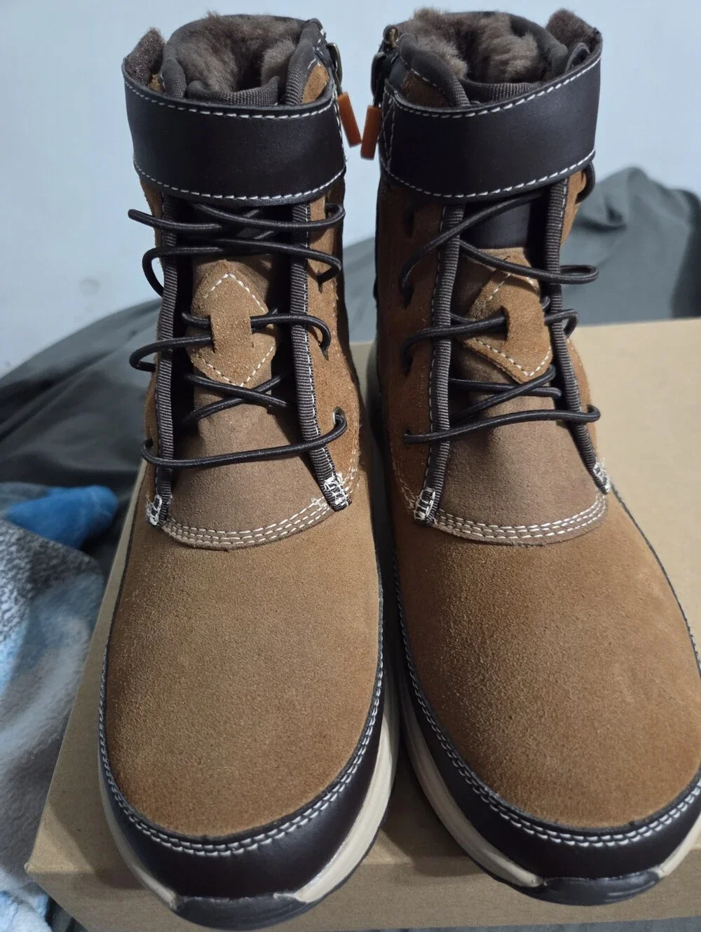NEW- UGG -UGG Arren Weather - Girls' Grade School size 5